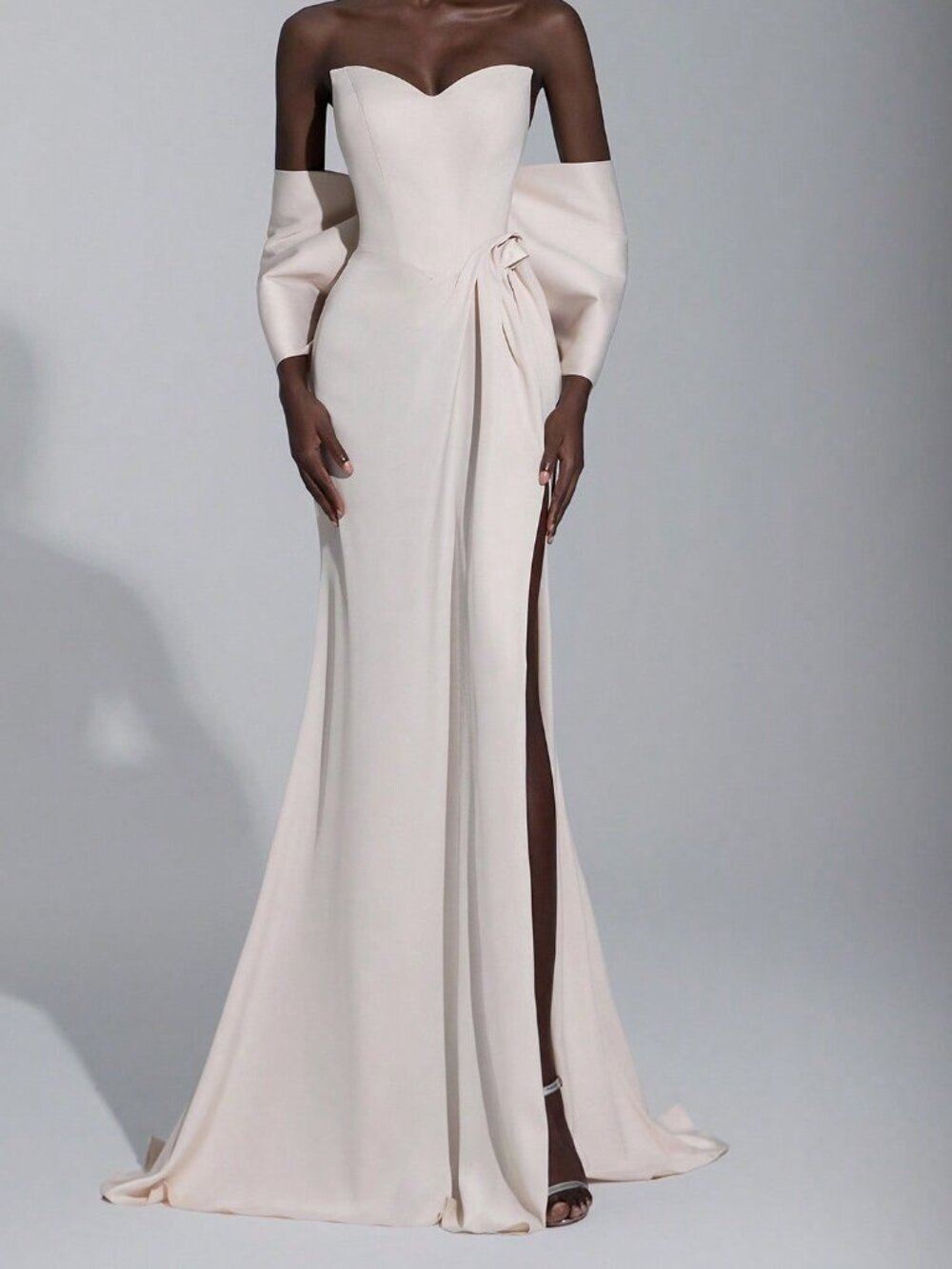 Apricot Elegant Women's Satin Strapless V-Neck High Slit Shawl - Picture 6 of 7